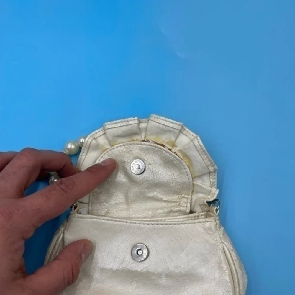 Vintage Pearl Handle Mini Bag - Picture 4 of 4